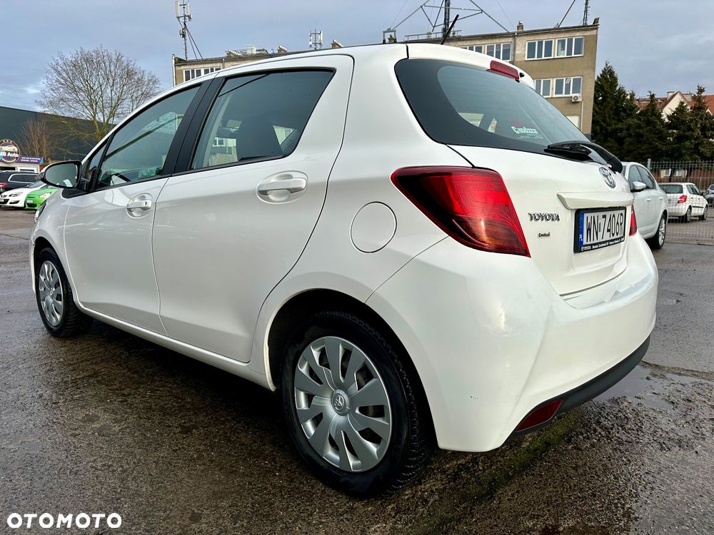 Toyota Yaris 1.0 Active EU6 - 4