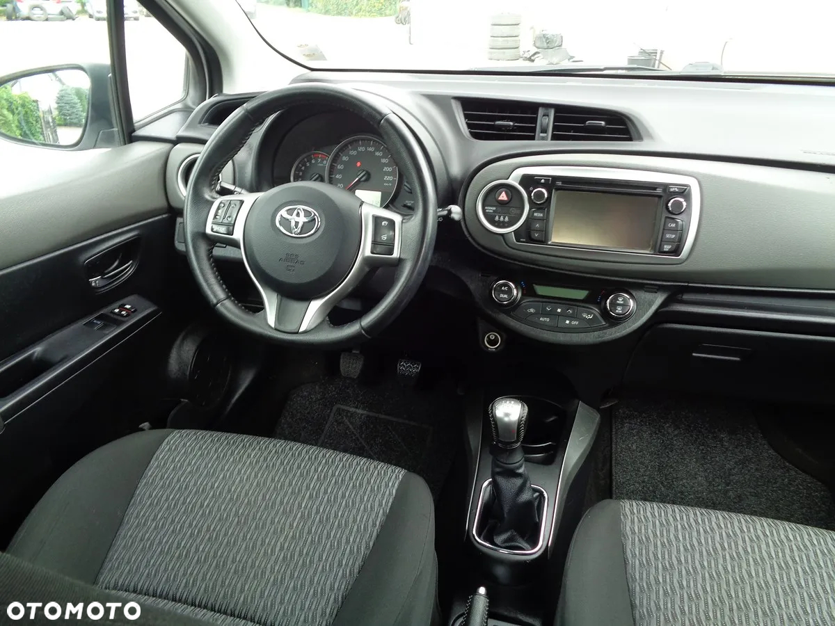 Toyota Yaris - 7