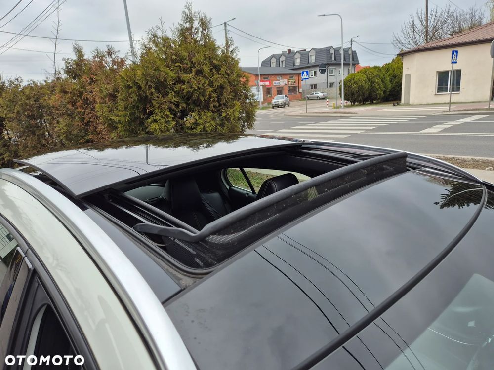 Mercedes-Benz GLA 200 Urban - 41