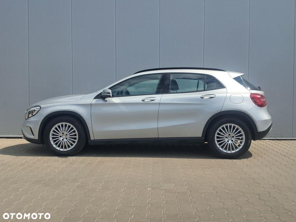 Mercedes-Benz GLA - 5