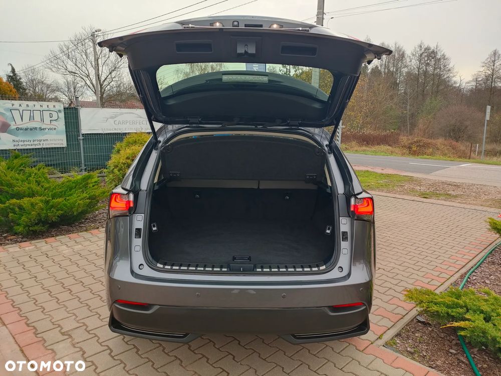 Lexus NX 300h Comfort AWD - 14