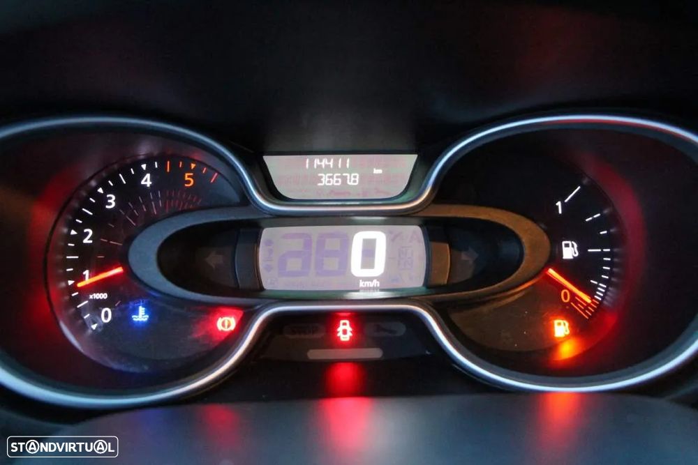 Renault Trafic 2.0 dCi Energy - 8