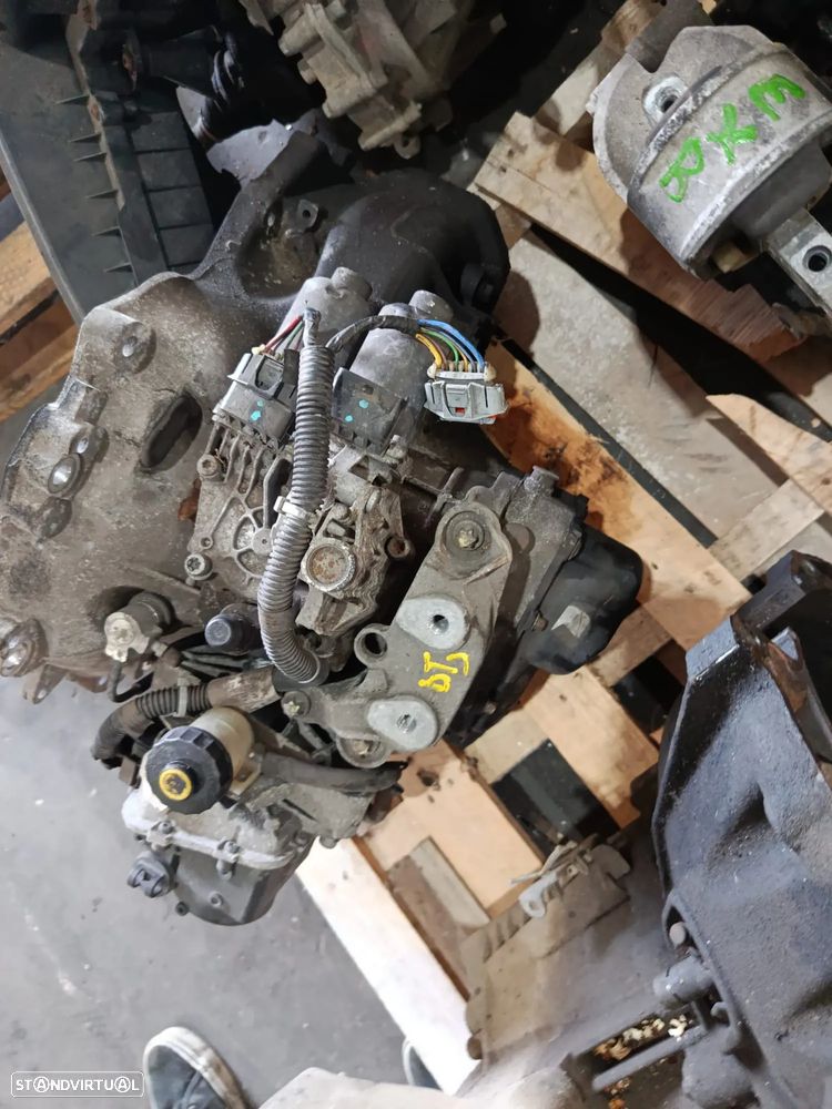 Caixa de velocidades Opel Combo 1.3CDTi Automática - 1