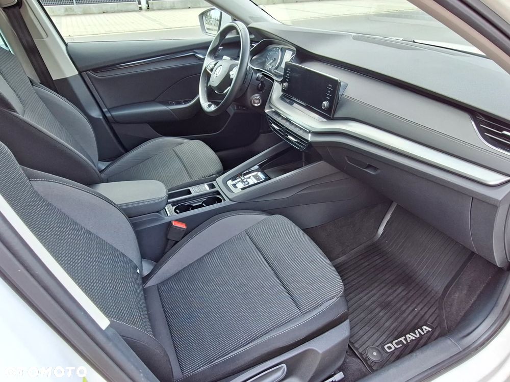 Skoda Octavia 1.5 TSI e-Tec Ambition DSG - 17
