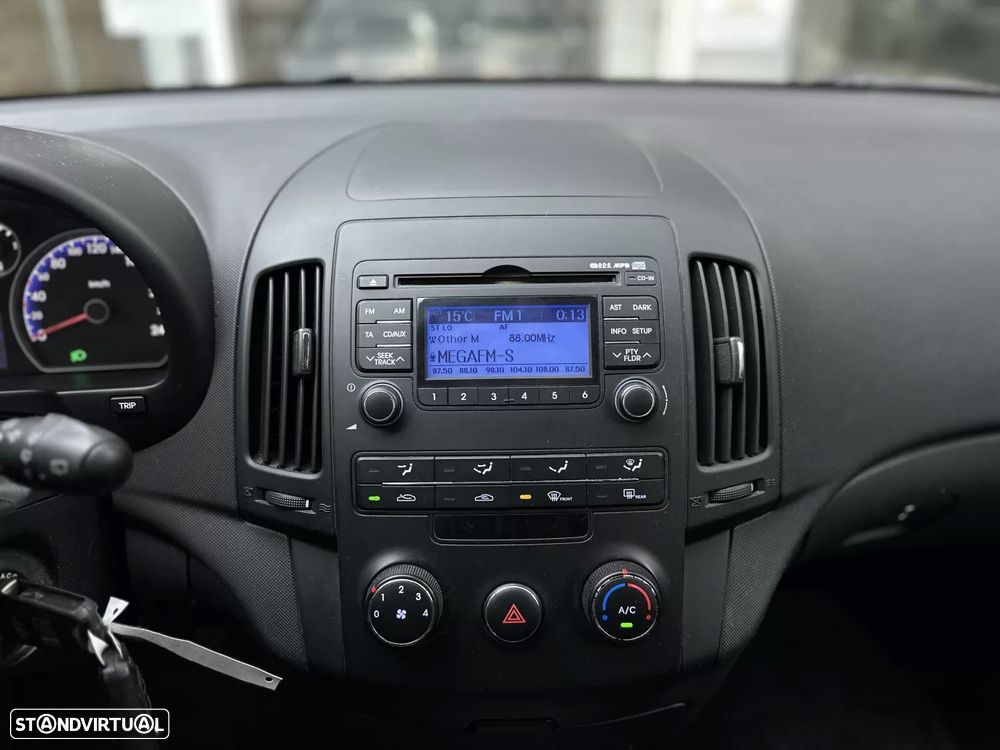 Hyundai i30 1.4 CVVT Blue Comfort - 17