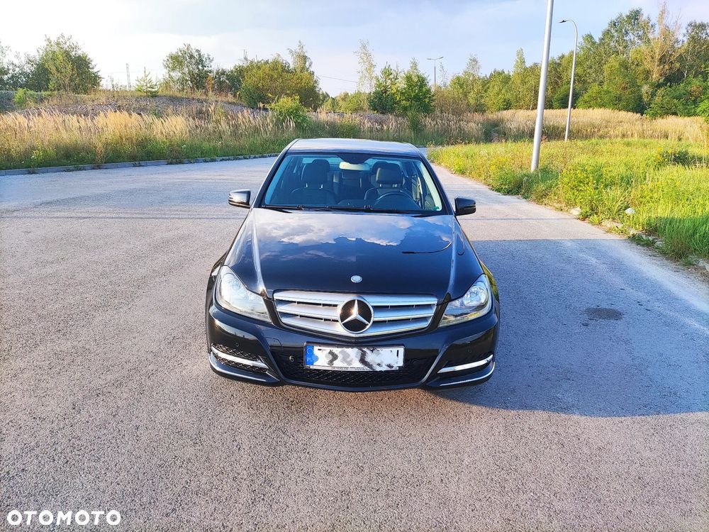 Mercedes-Benz Klasa C 180 BlueEFFICIENCY Avantgarde - 3