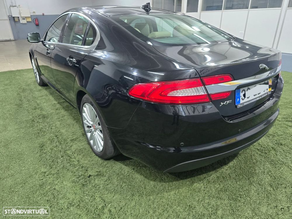 Jaguar XF 2.2 D Luxury 139g - 6
