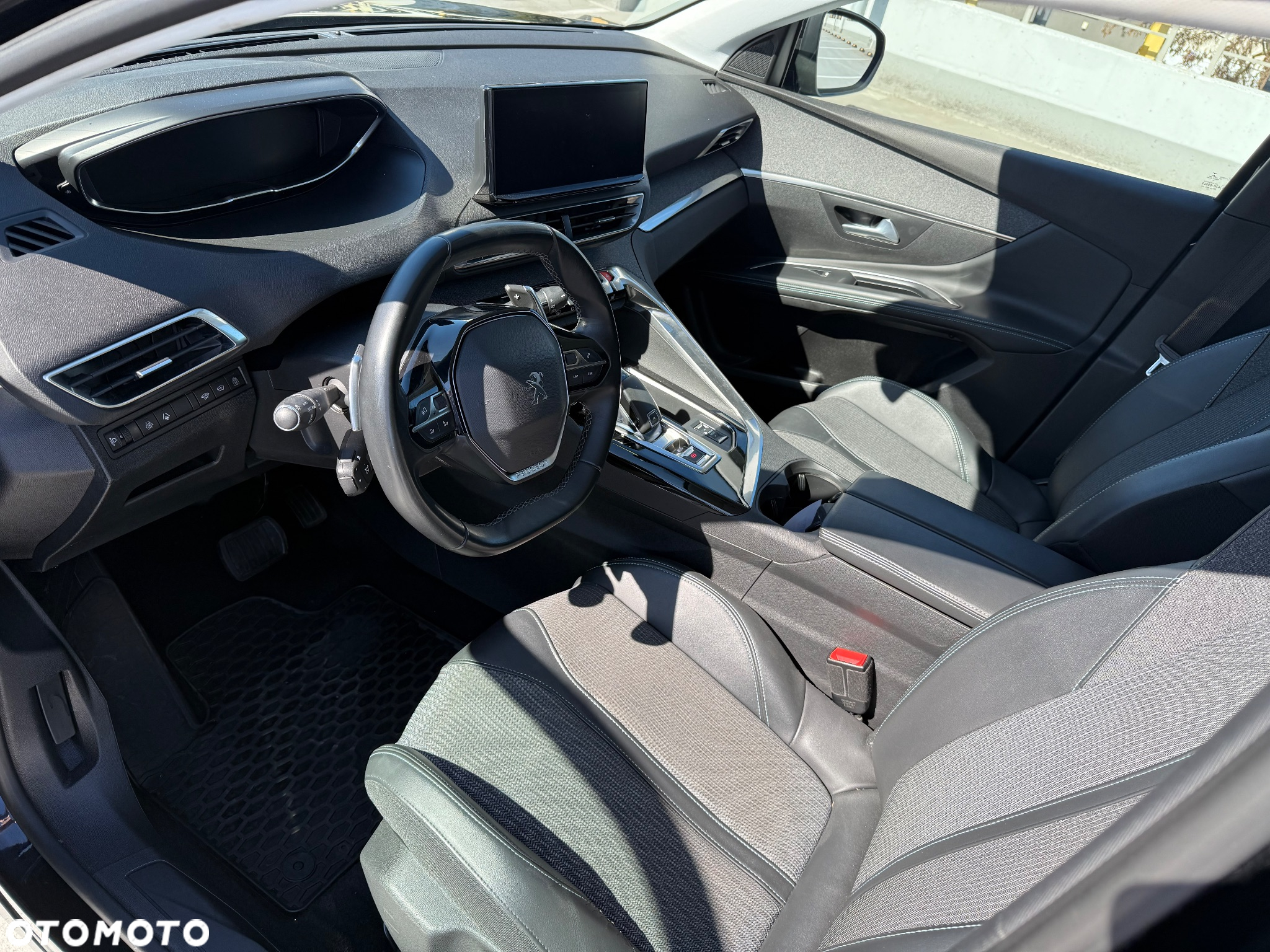 Peugeot 5008 2.0 BlueHDi Allure Pack S&S EAT8 - 22