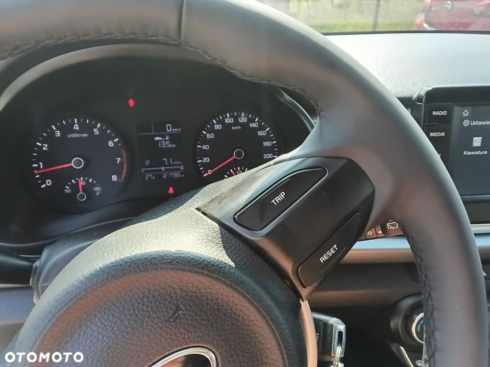 Kia Rio - 28
