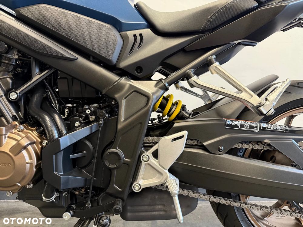 Honda CB - 24