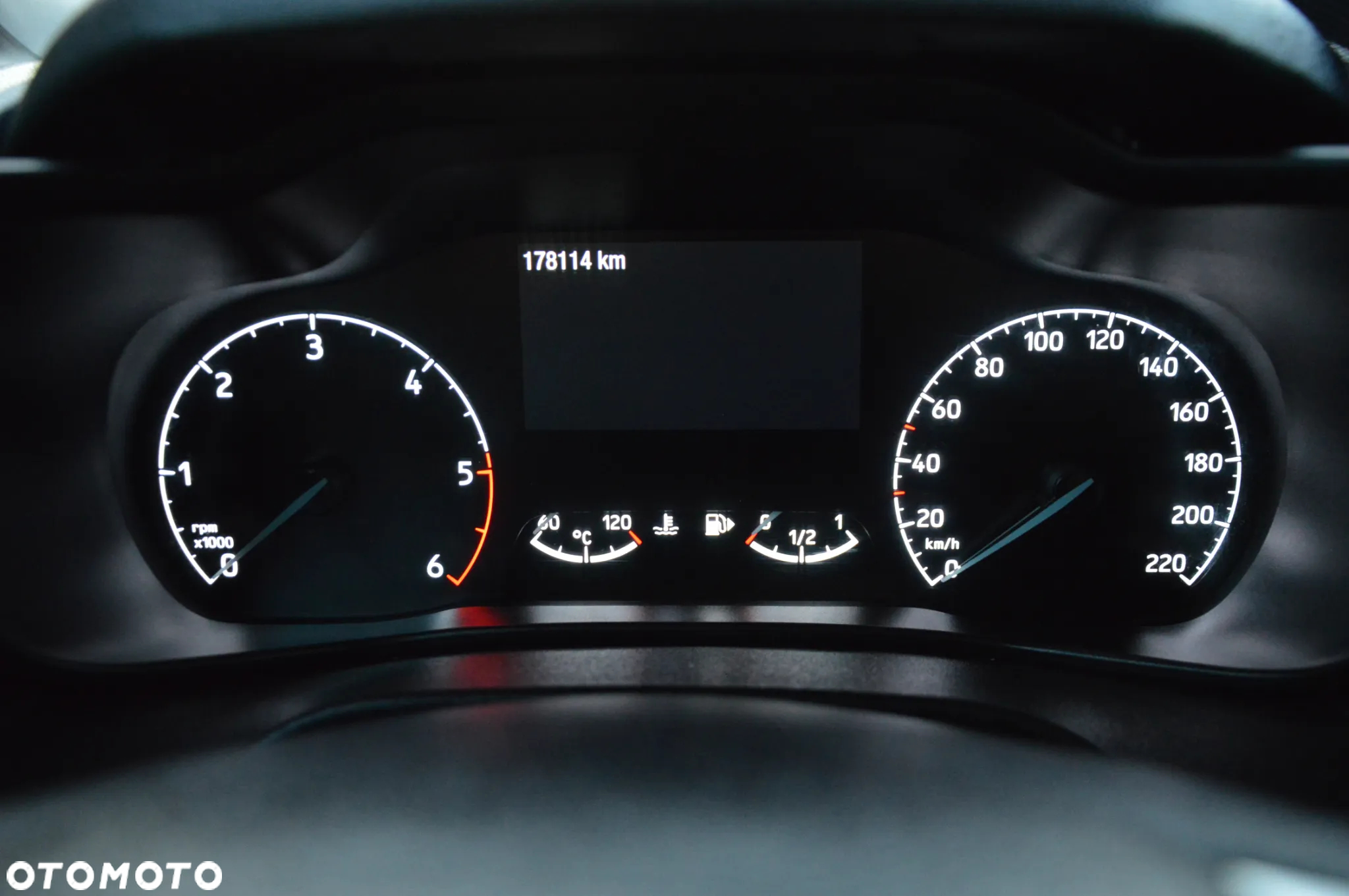 Ford Tourneo Connect 1.5 EcoBlue Start-Stop Titanium - 22