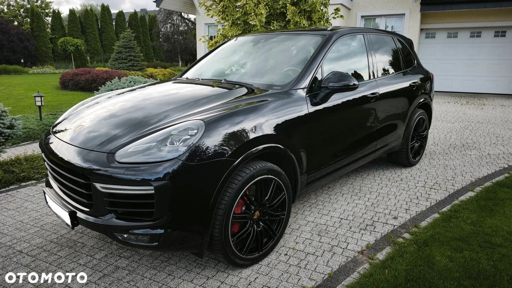 Porsche Cayenne - 2