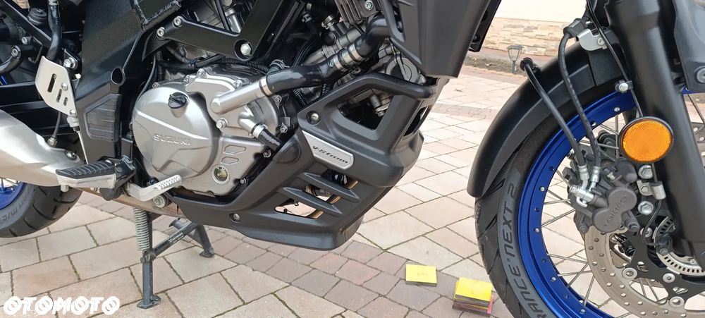 Suzuki V-STROM - 28