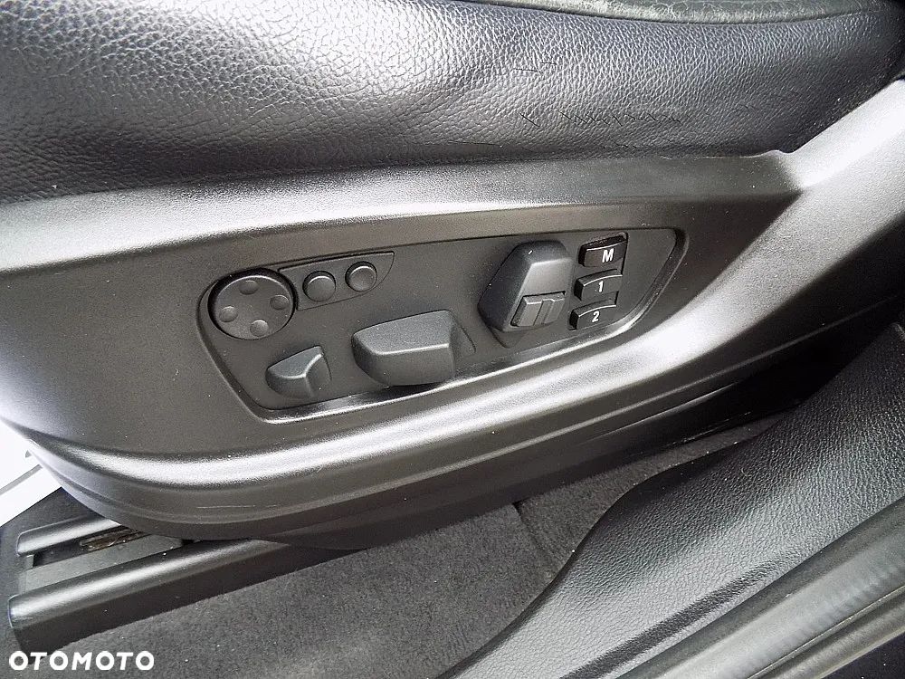 BMW X5 M M50d Sport-Aut - 12