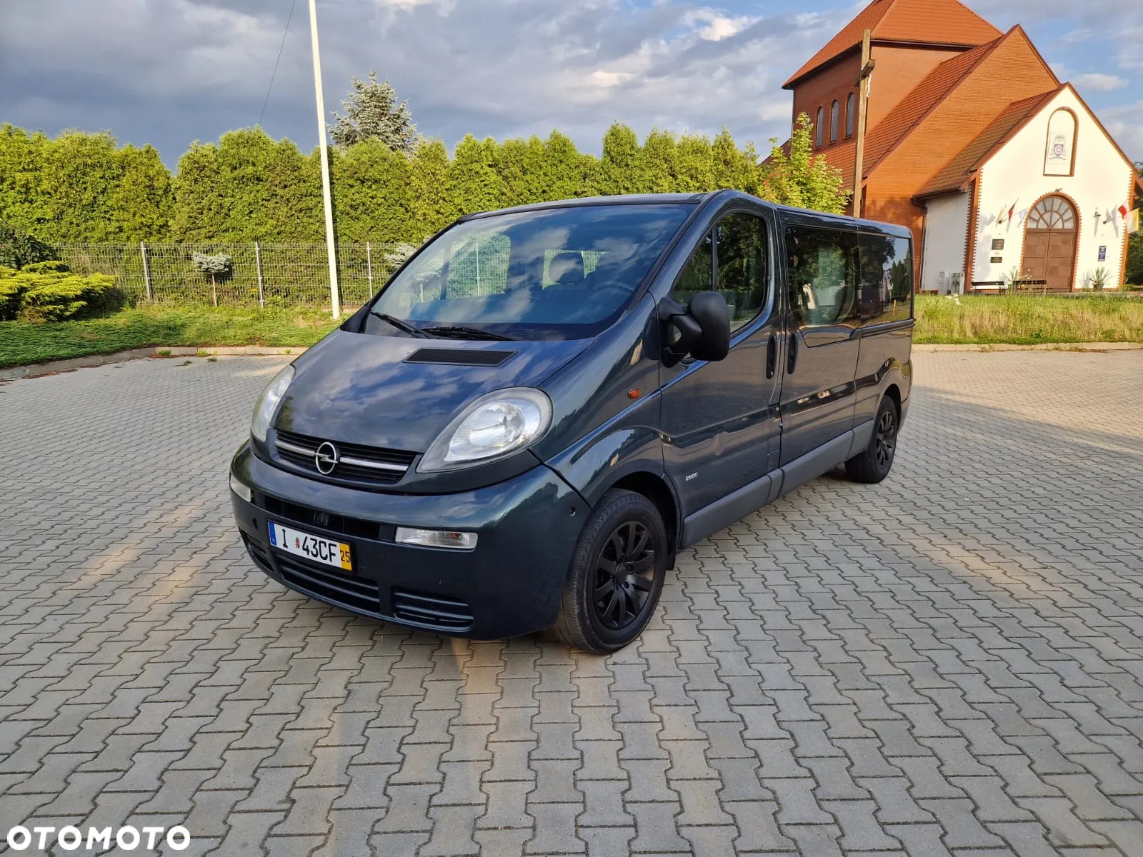 Opel VIVARO L2H1 - 8