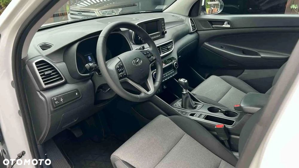 Hyundai Tucson 1.6 GDI BlueDrive Comfort 2WD - 19