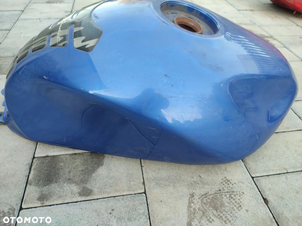 Bak, zbiornik paliwa Suzuki Bandit 600 - 9