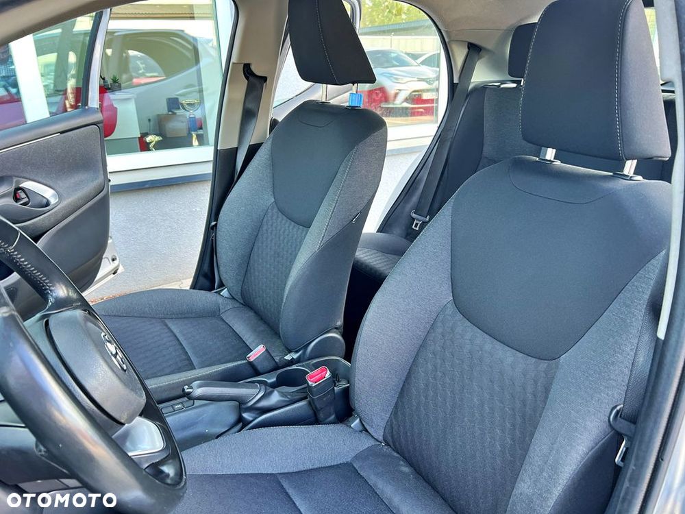 Toyota Yaris - 13
