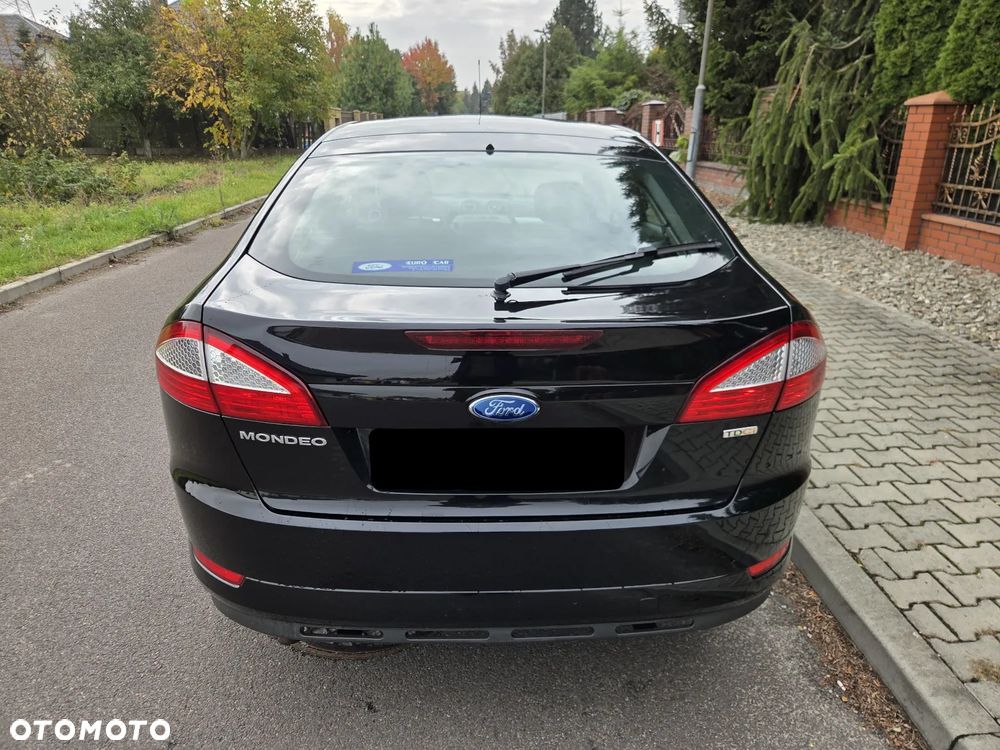 Ford Mondeo - 12