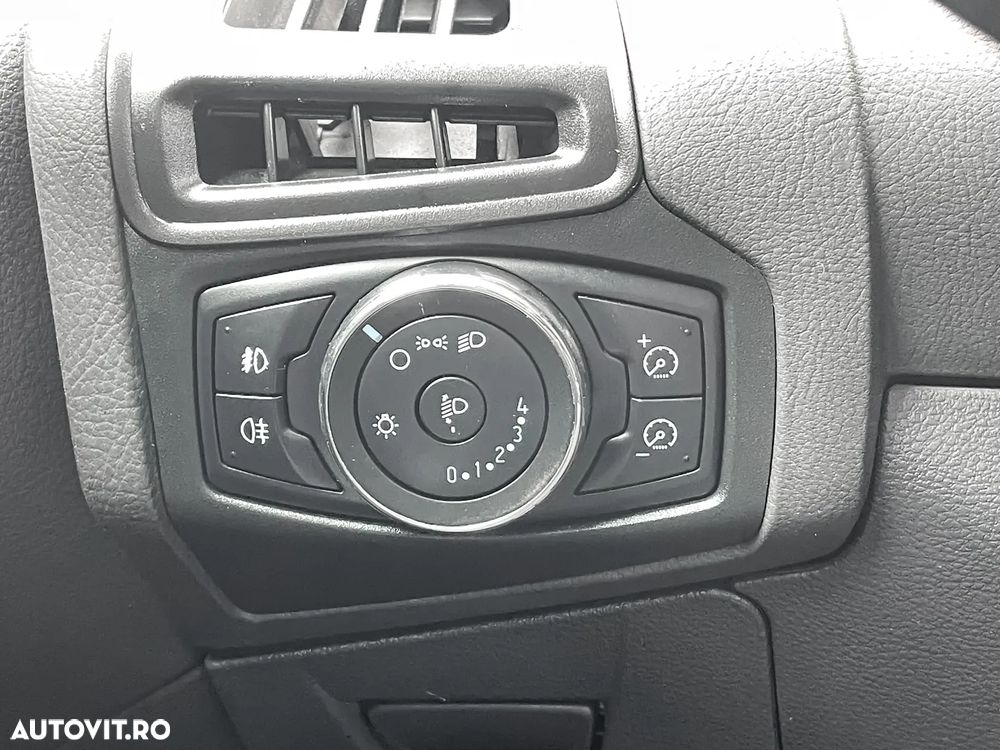 Ford Focus - 14