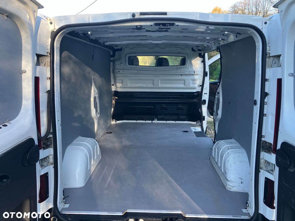 Renault Trafic Vivaro Talento Custom T6 Primastar - 26