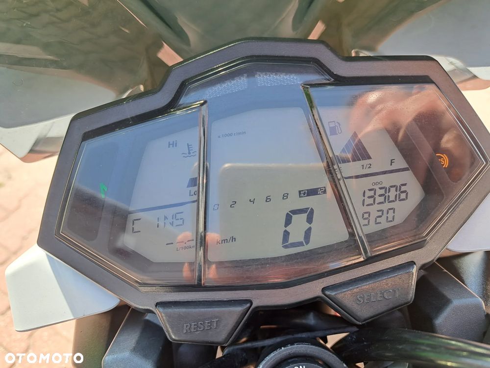 Yamaha MT - 5