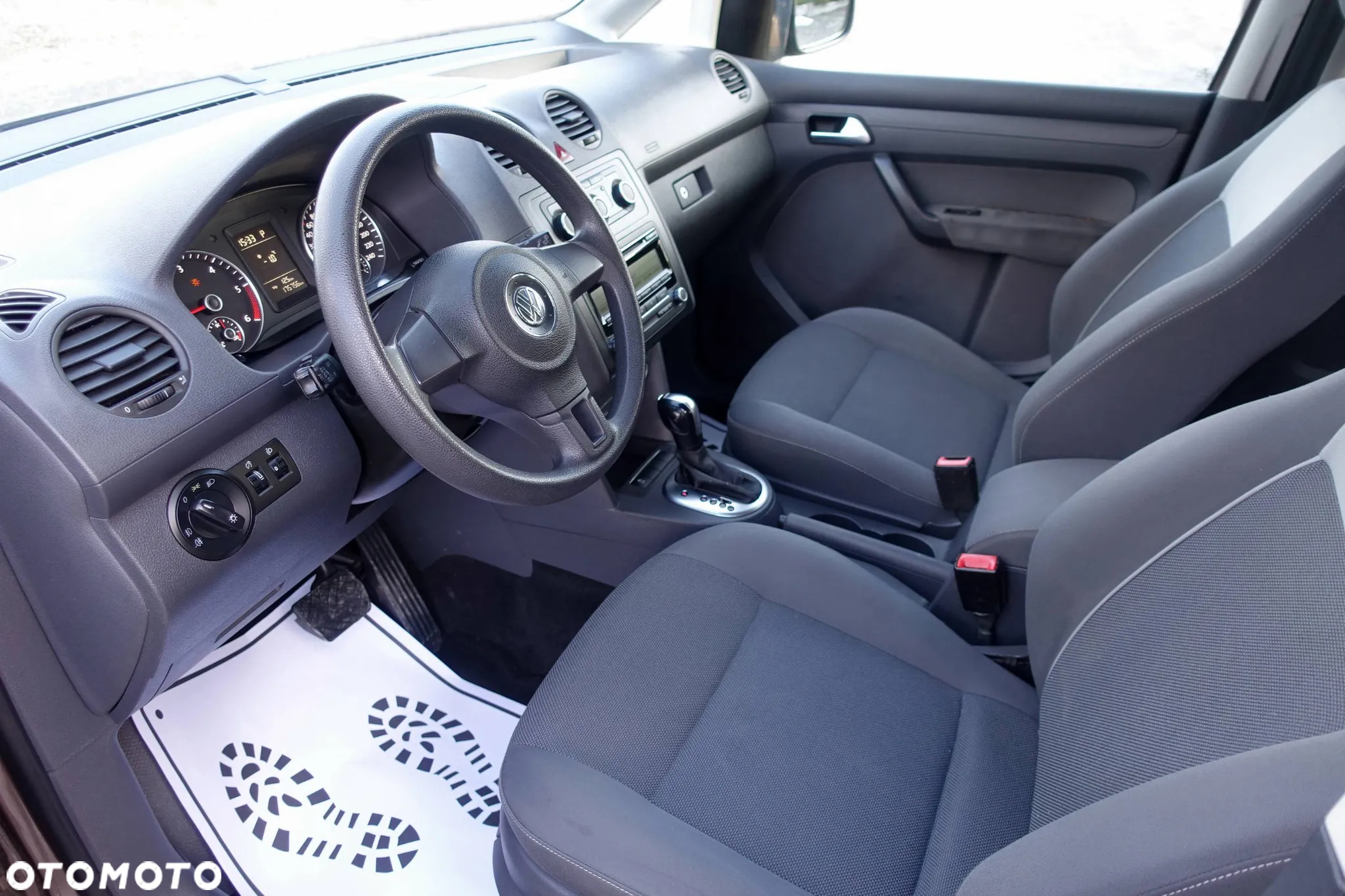 Volkswagen Caddy Maxi 1.6 TDI Comfortline DSG - 9