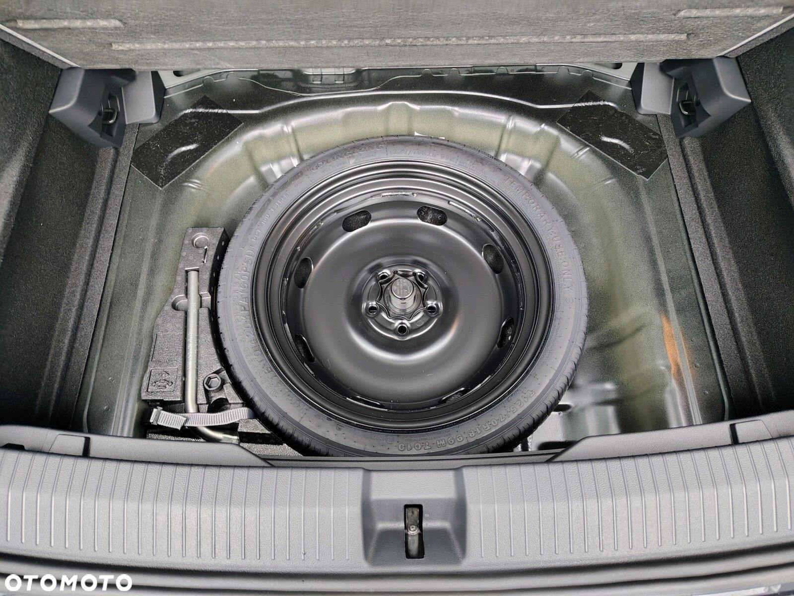 Volkswagen T-Roc - 10