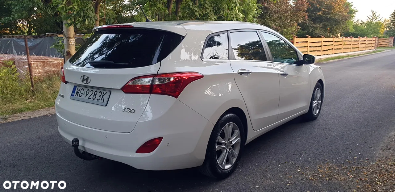 Hyundai i30 1.6 CRDI Fifa World Cup Edition - 21