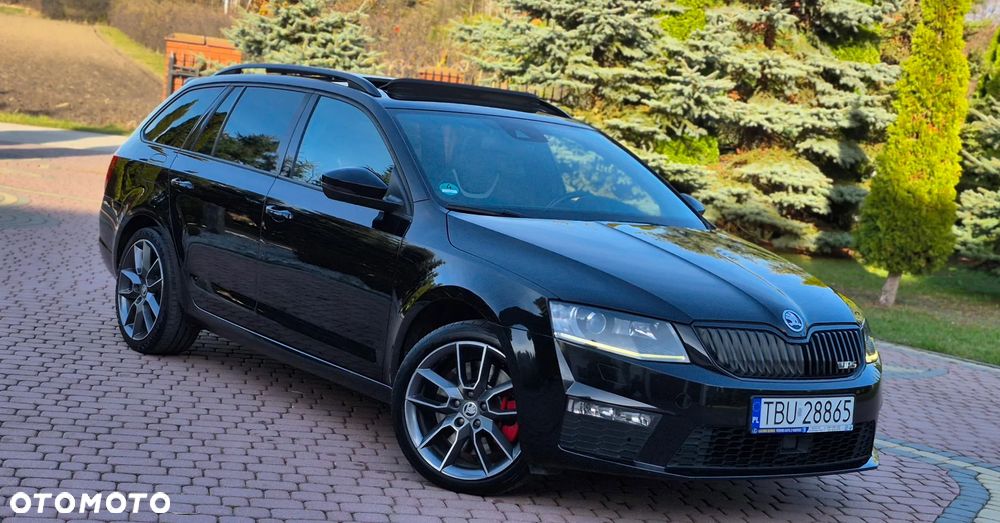 Skoda Octavia Combi 2.0 TDI DSG RS - 2