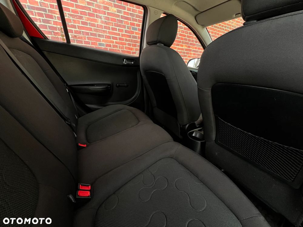 Hyundai i20 - 17