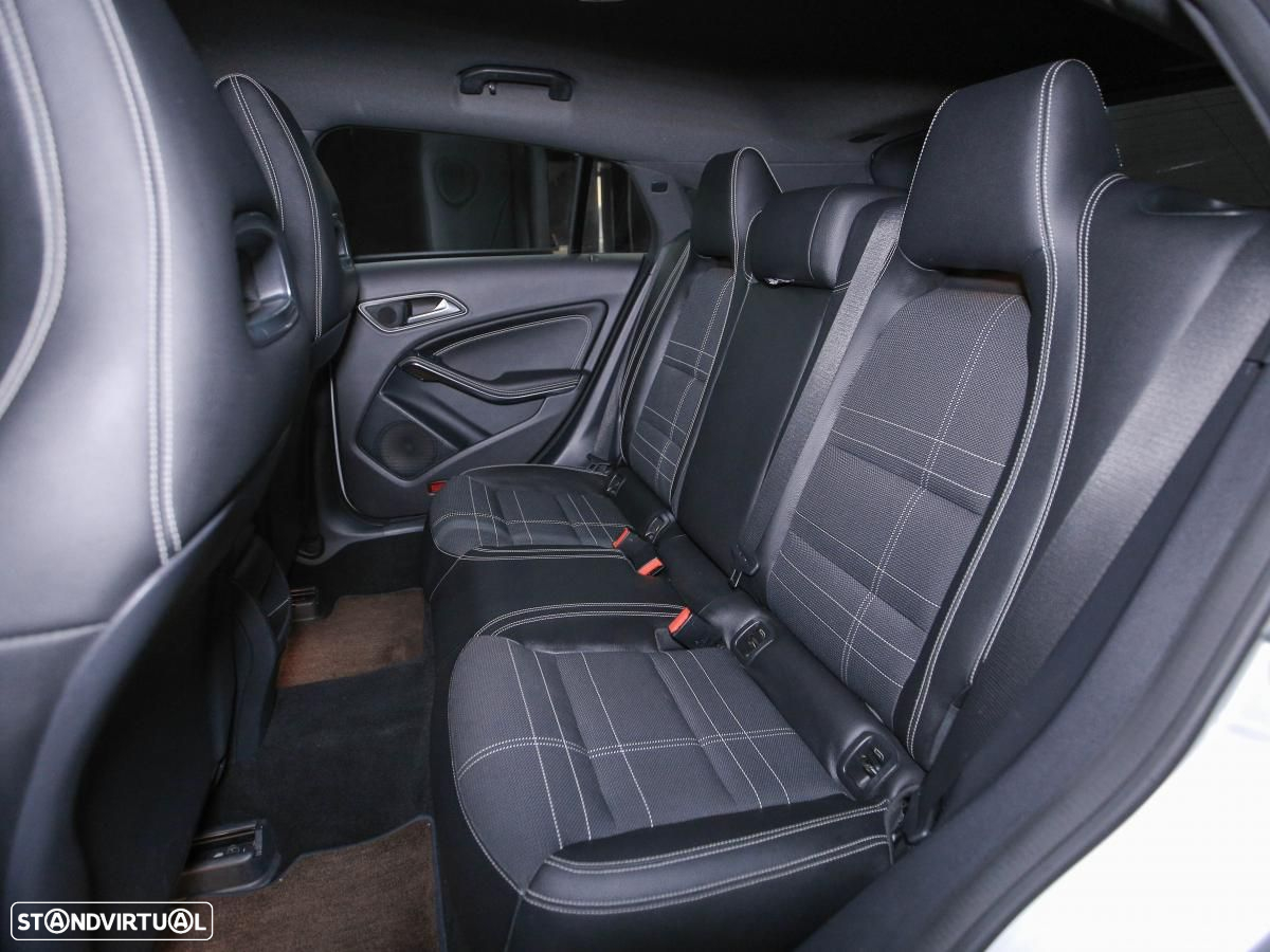 Mercedes-Benz CLA 200 - 10