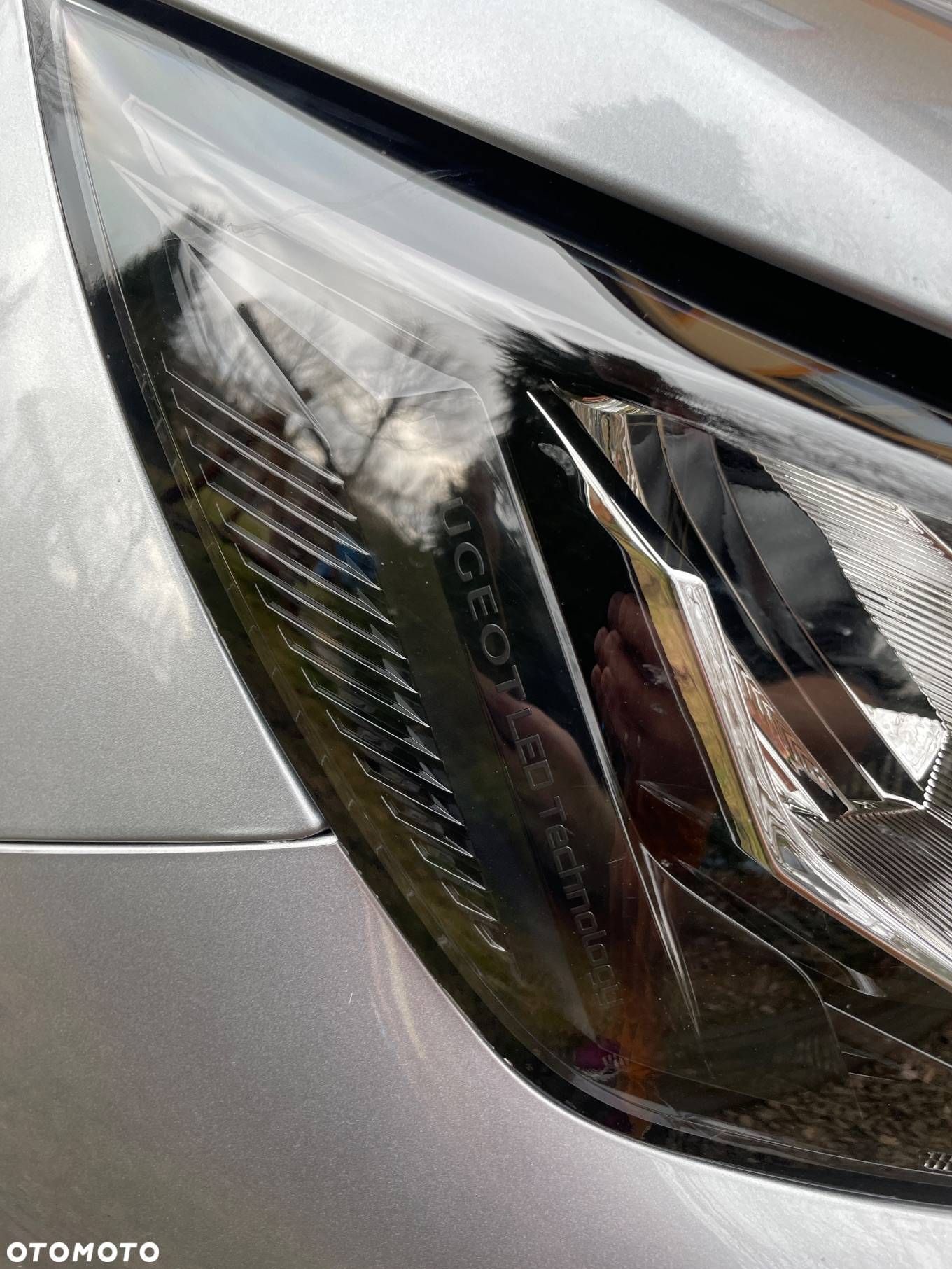 Peugeot 2008 1.2 PureTech Allure Pack S&S EAT8 - 5
