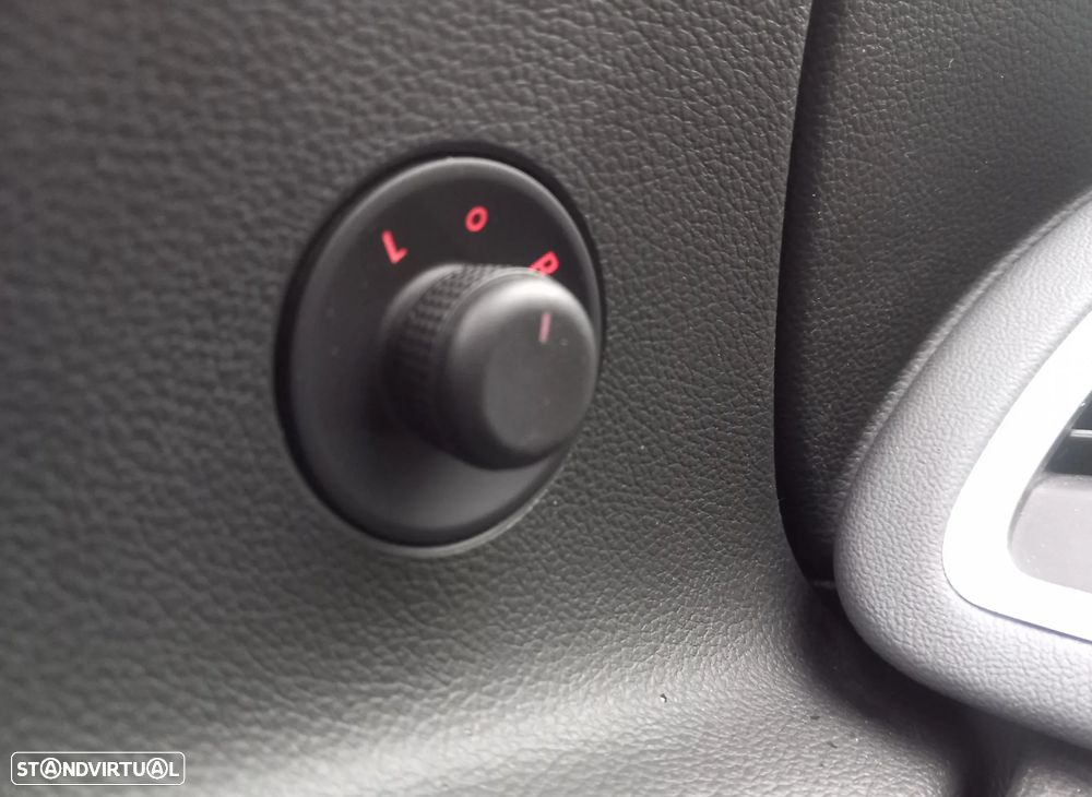 Opel Astra 1.6 CDTI Cosmo S/S J18 - 31