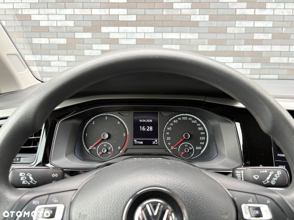 Volkswagen Polo 1.6 TDI SCR Highline - 10