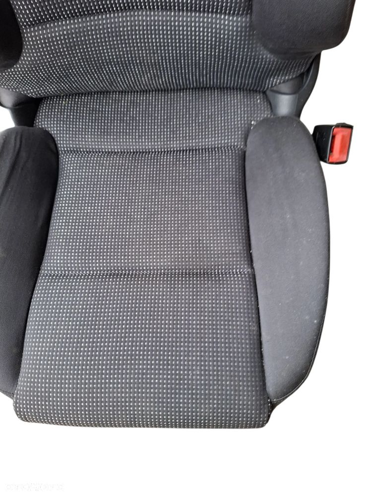 FOTEL PRAWY PASAZERA GRZANY PODGRZEWANY AUDI A3 8P 03-12 3D SLASK WYSYLKA - 3