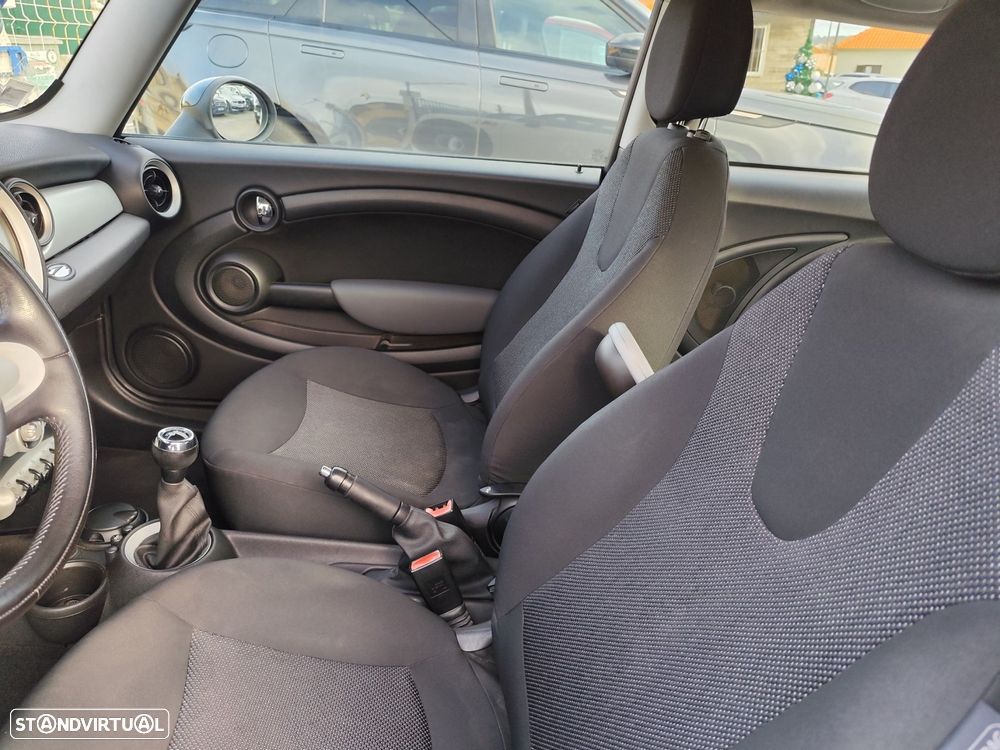 MINI 3 Portas One 1.4 - 11