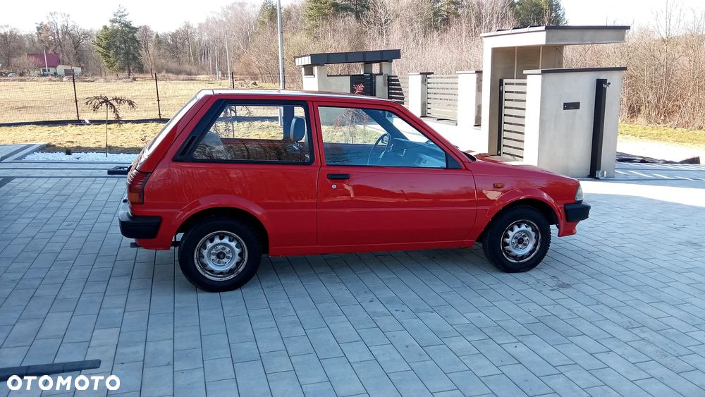 Toyota Starlet 1.0 DLX - 12
