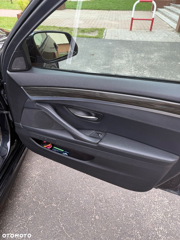 BMW Seria 5 535d - 26