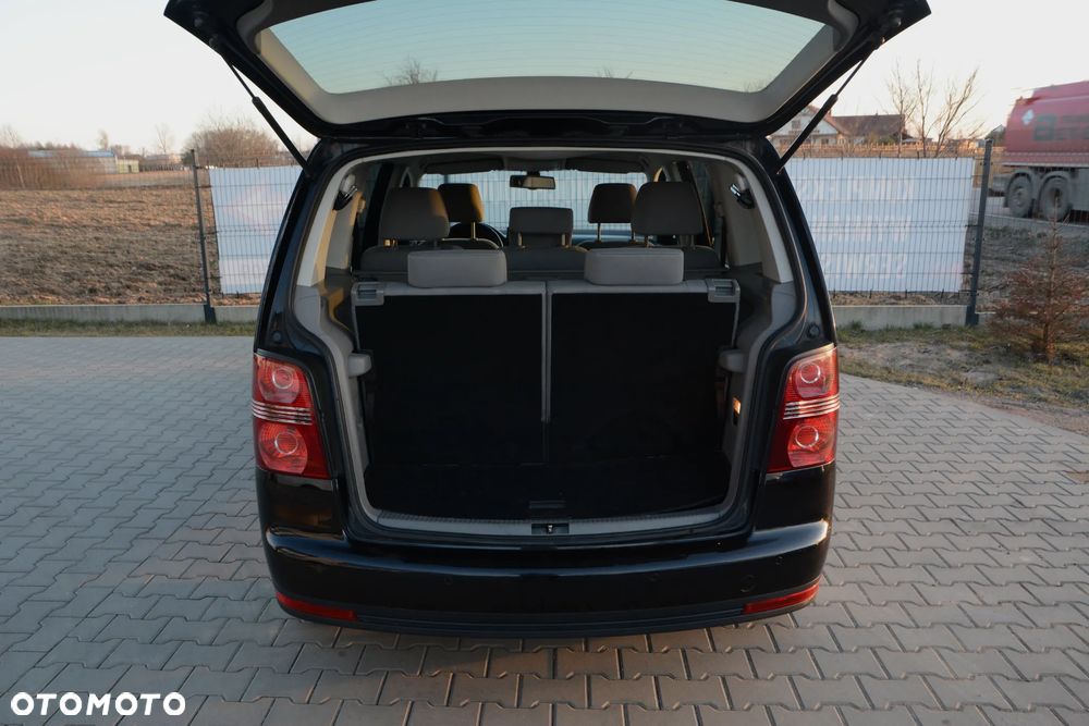 Volkswagen Touran 2.0 TDI DPF Trendline - 14