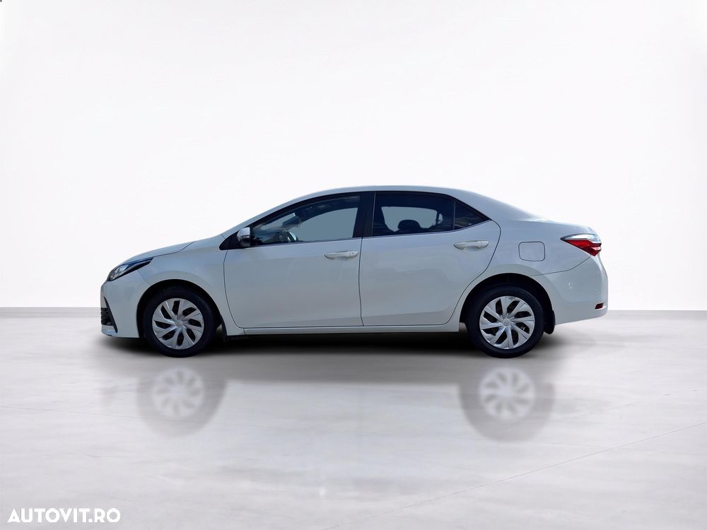 Toyota Corolla - 4