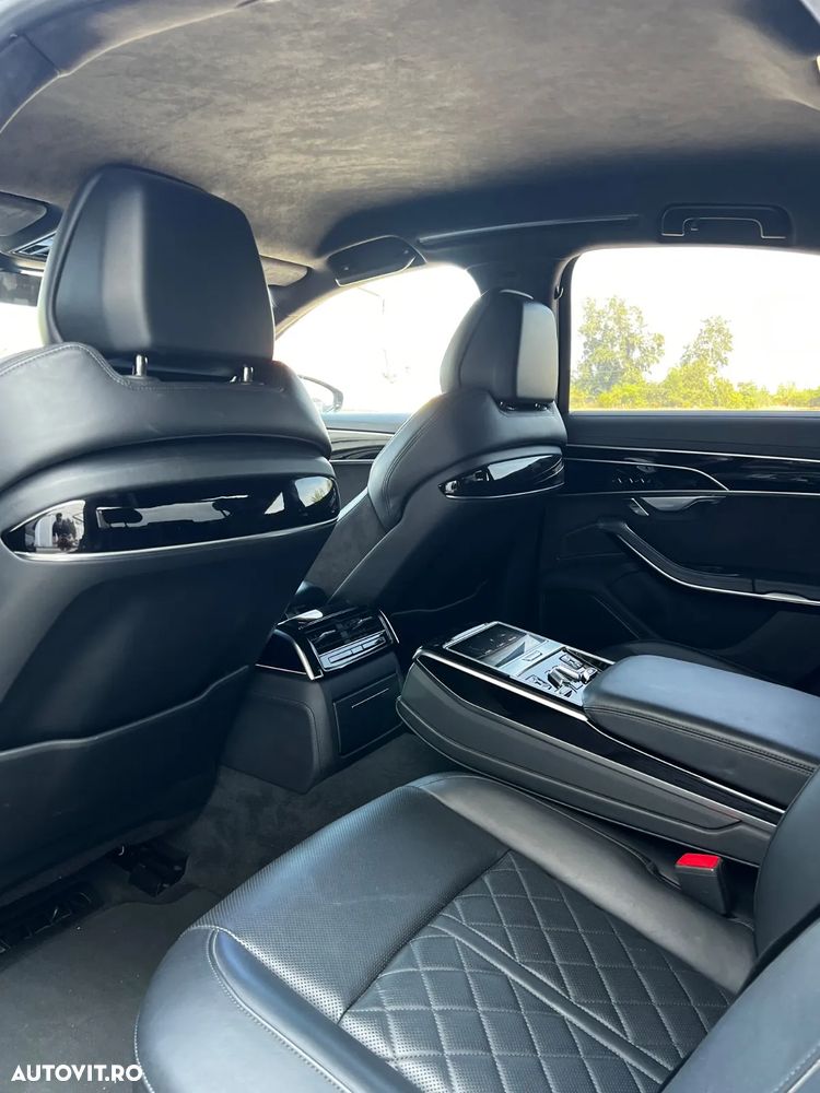 Audi A8 - 7