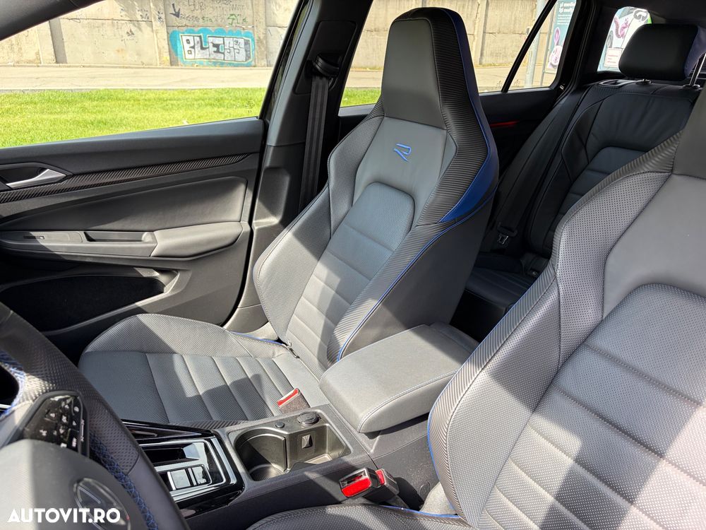 Volkswagen Golf - 9