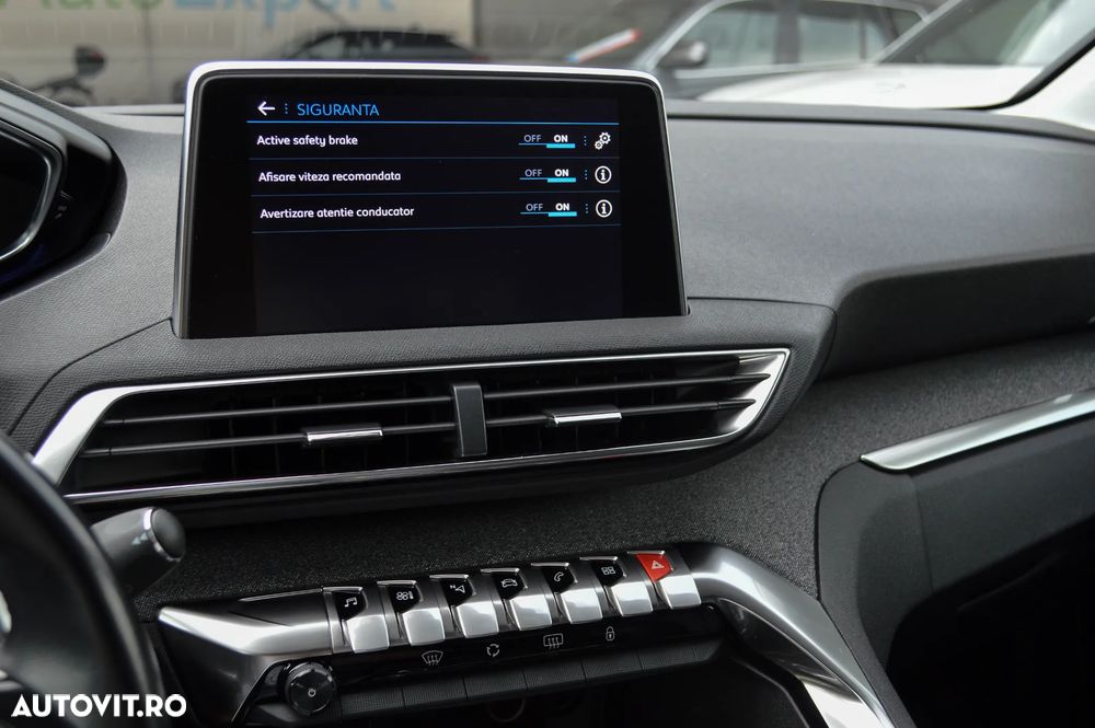 Peugeot 3008 1.5 BlueHDI 130 S&S EAT8 Allure - 26