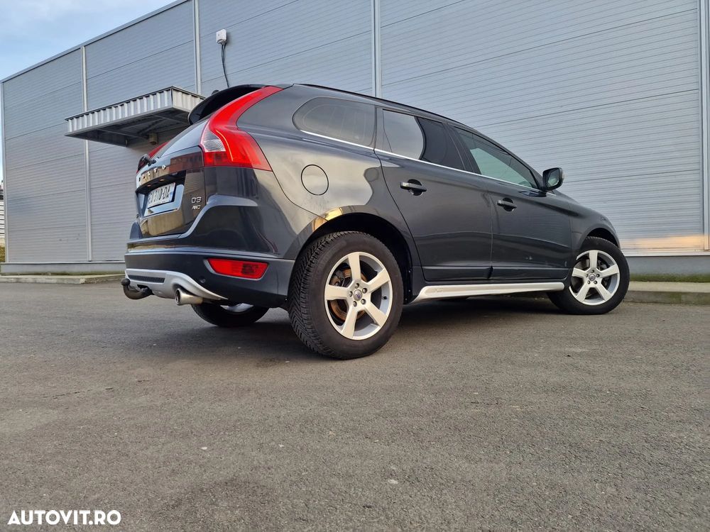 Volvo XC 60 2.4D AWD RDesign - 39