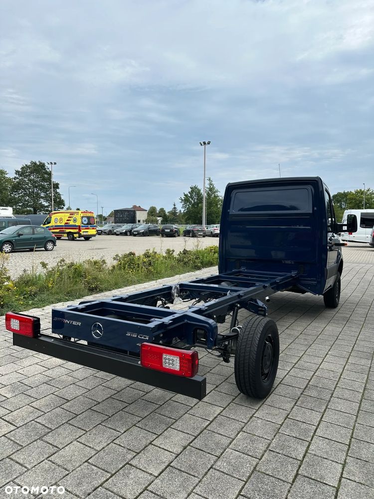 Mercedes-Benz Sprinter - 6