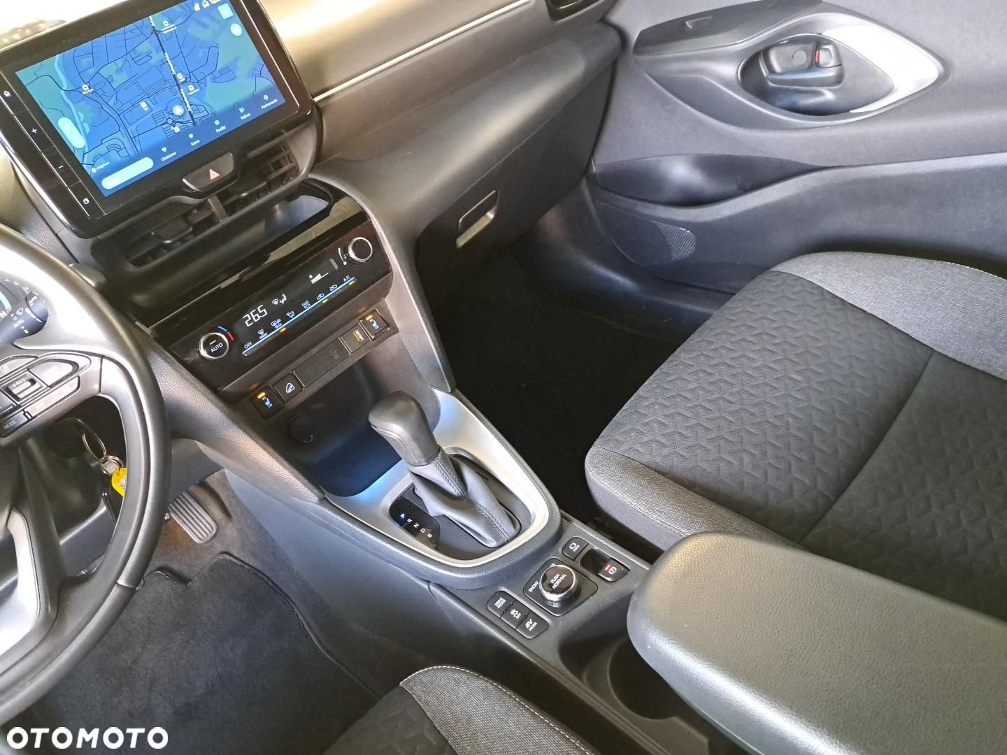 Toyota Yaris Cross - 19