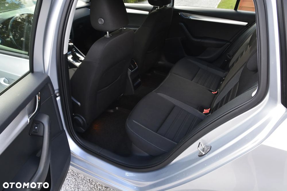 Skoda Octavia 2.0 TDI Ambition DSG - 26
