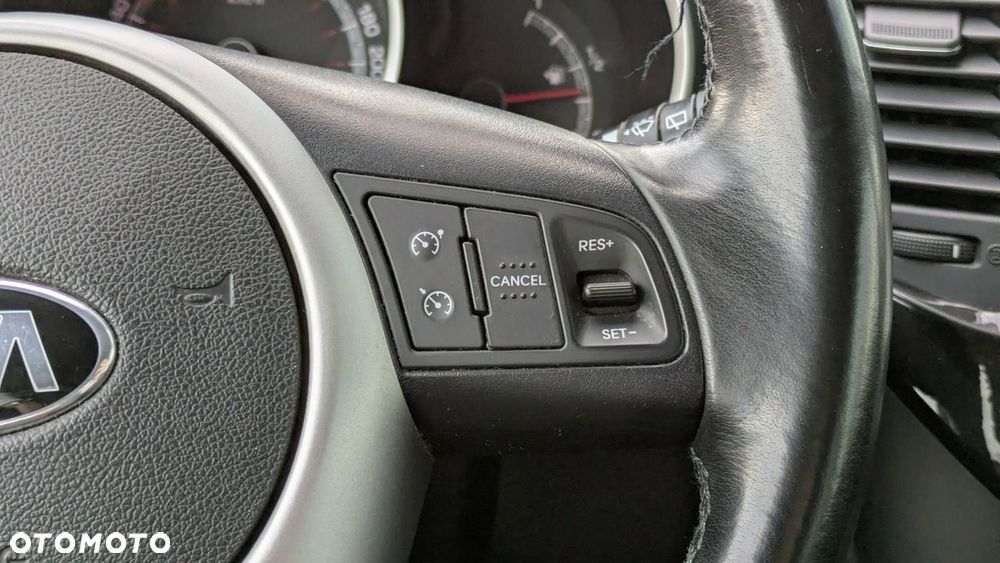Kia Venga 1.4 CVVT Business Line - 15