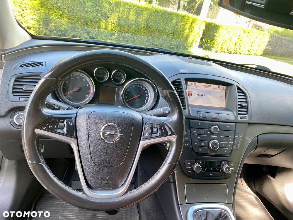 Opel Insignia 1.8 Sport - 10